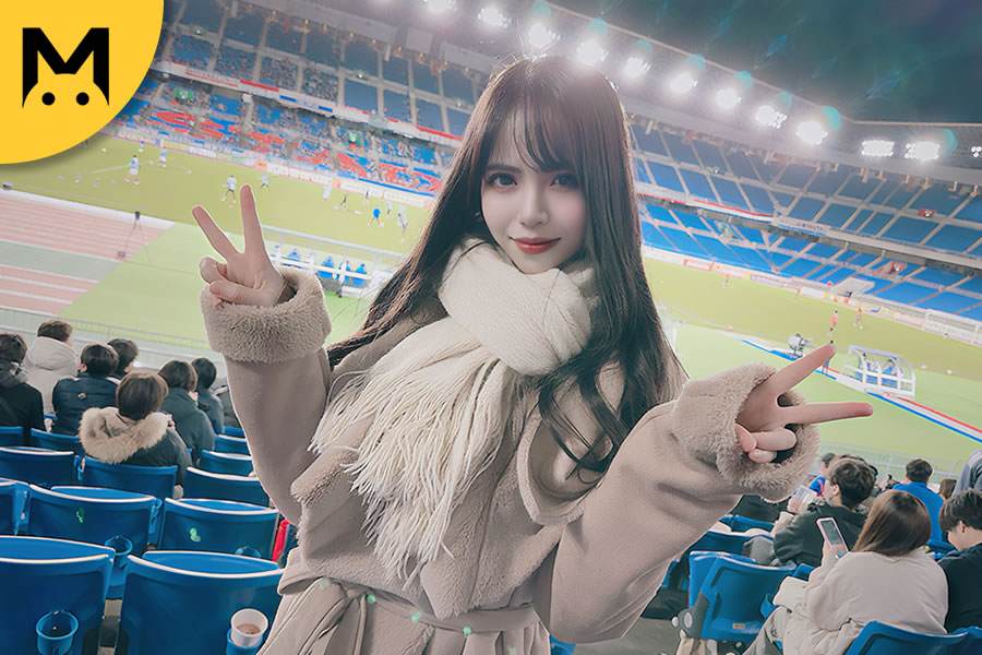 怪兽部屋 - 怪兽2期 - 和日泰混血女生去看亚冠足球比赛！-萝莉门 LUOLIMEN